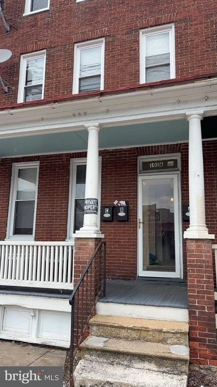 102 W Main Street - Photo 0