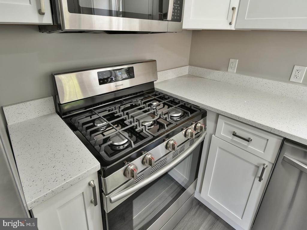 19 Pelczar Avenue - Photo 20