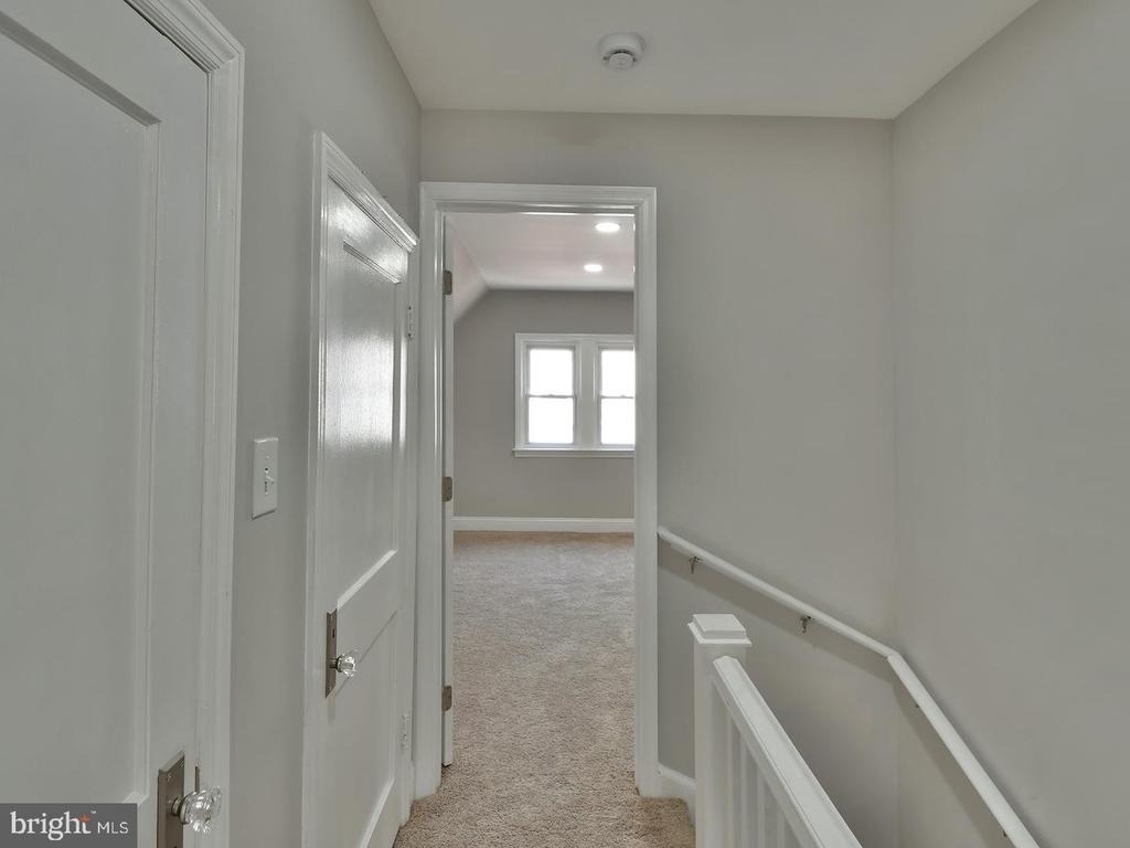 19 Pelczar Avenue - Photo 33