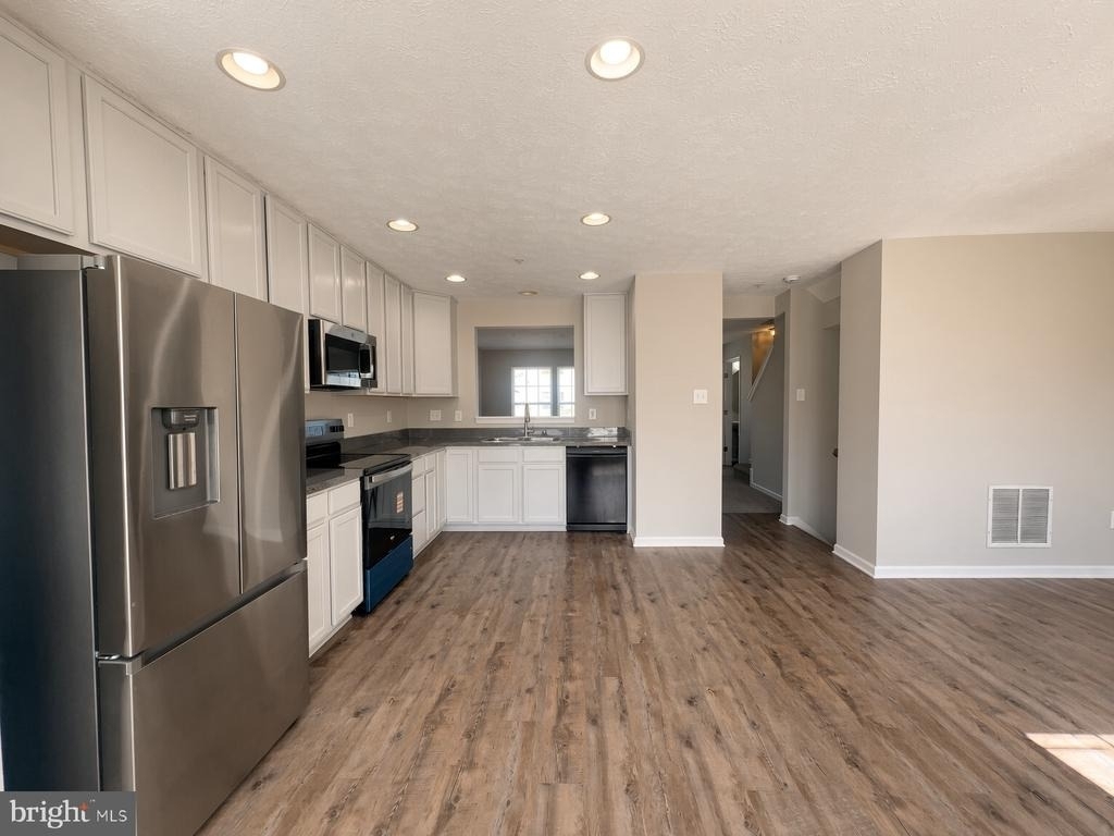 9899 Decatur Road - Photo 6