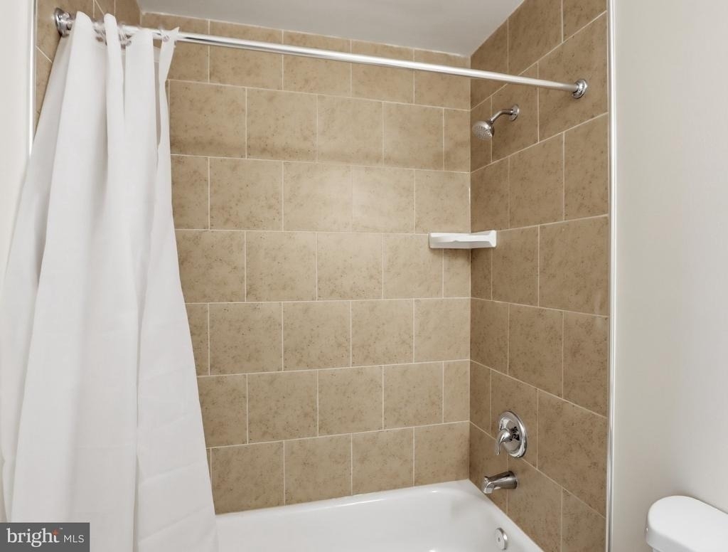 7203 Rutherford Green Circle - Photo 19