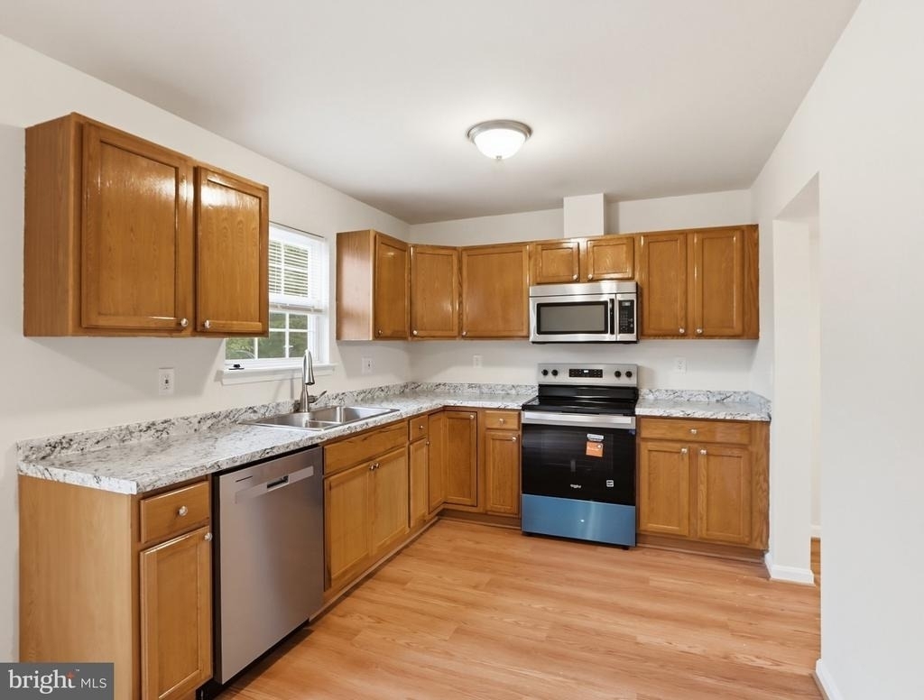 7203 Rutherford Green Circle - Photo 7