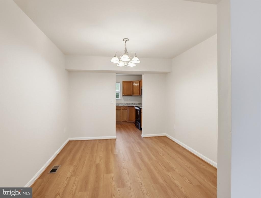 7203 Rutherford Green Circle - Photo 3