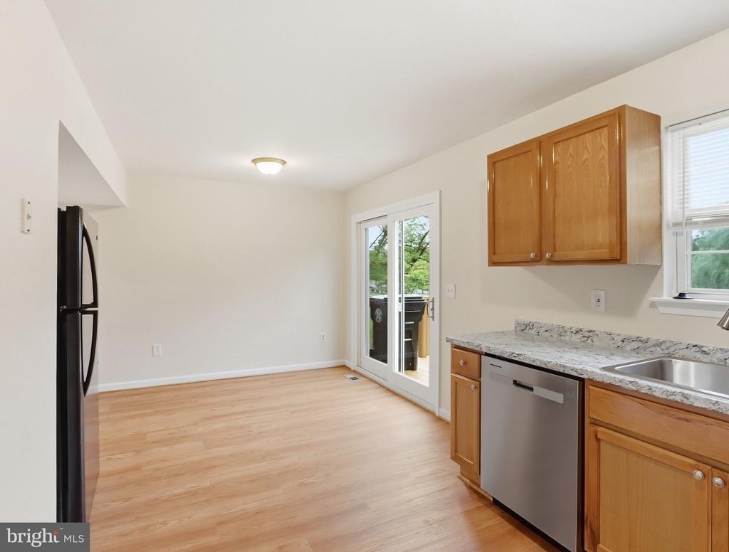 7203 Rutherford Green Circle - Photo 8