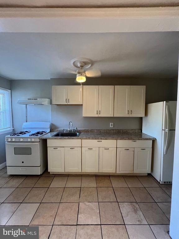 1616 Plum Street - Photo 5