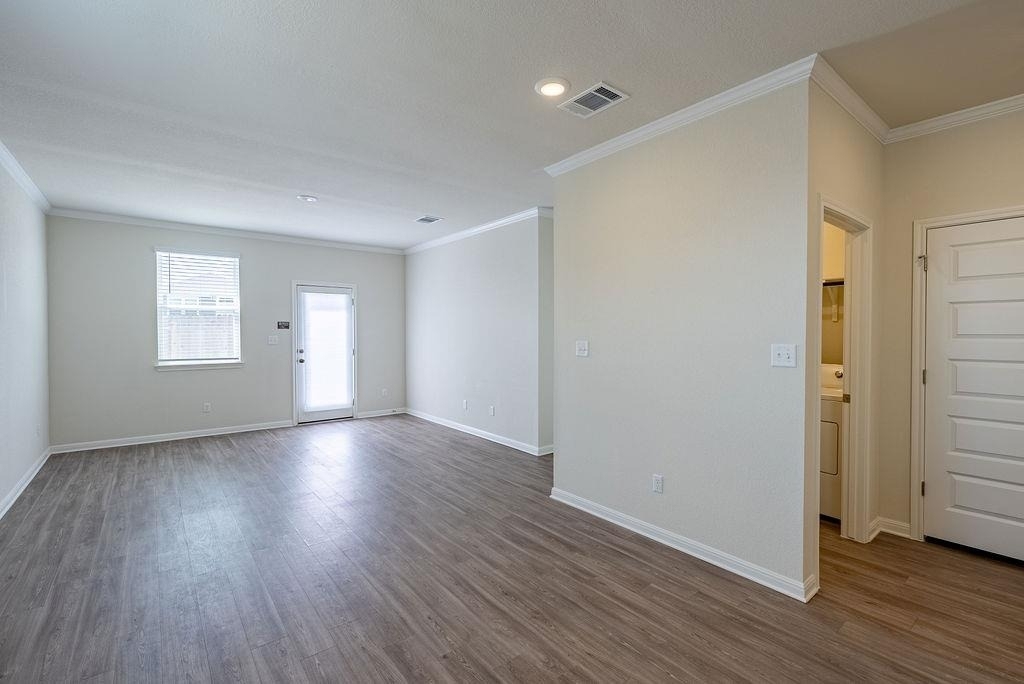 10609 Best Bet Way - Photo 3