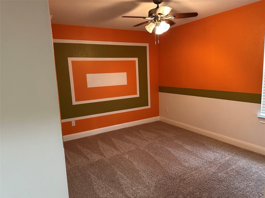 4237 Privacy Hedge St - Photo 19