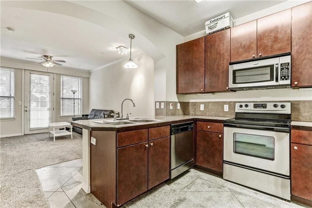 2505 San Gabriel St - Photo 1