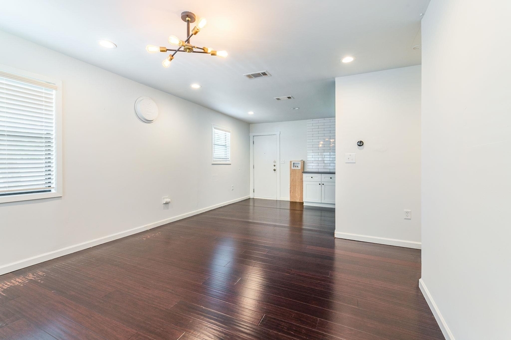 1717 Bunche Rd - Photo 4