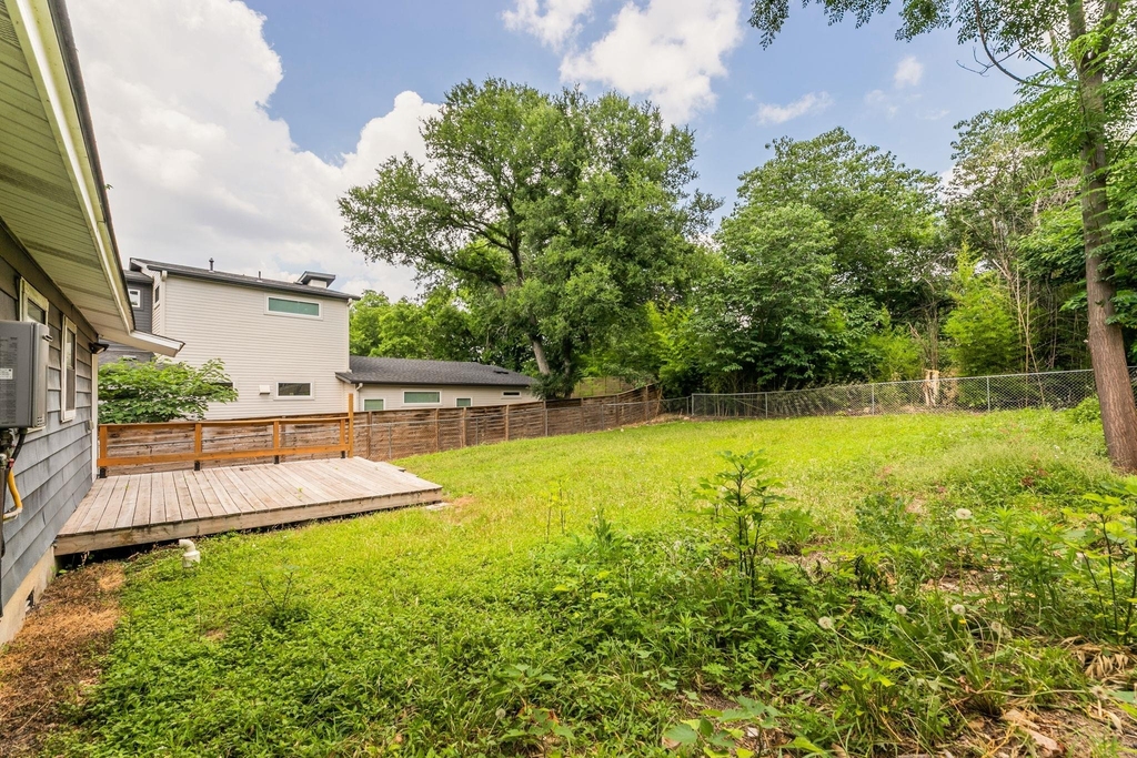1717 Bunche Rd - Photo 23