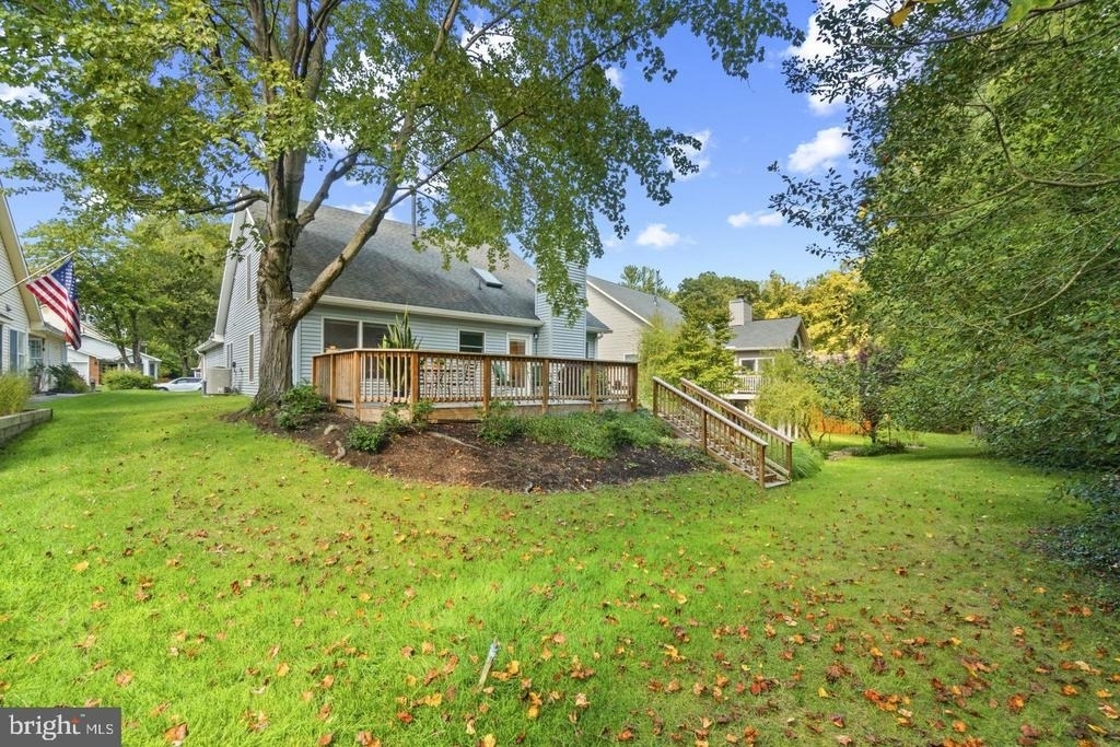 709 Sydney Terrace - Photo 23
