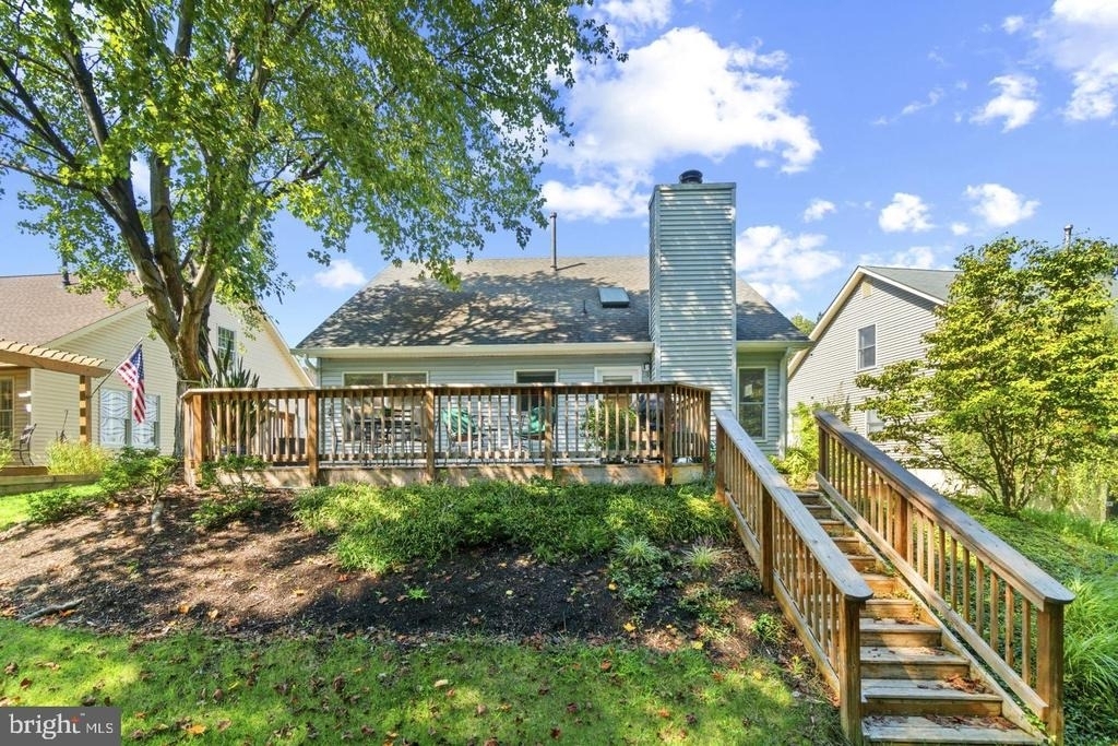 709 Sydney Terrace - Photo 22