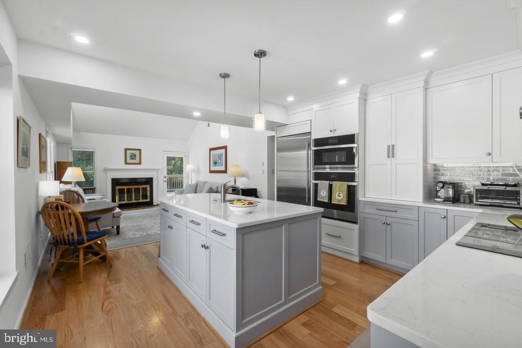709 Sydney Terrace - Photo 6