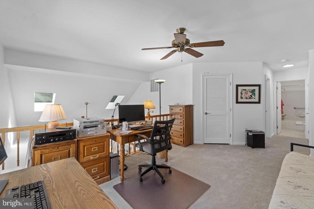 709 Sydney Terrace - Photo 19