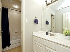 2737 Plantation Dr - Photo 18