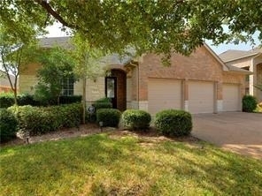 2737 Plantation Dr - Photo 3