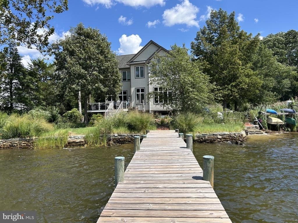 106 Cove View Trail - Photo 0