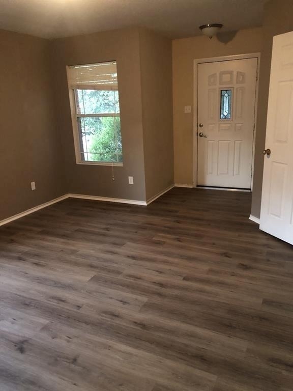 211 Woodley Rd - Photo 2
