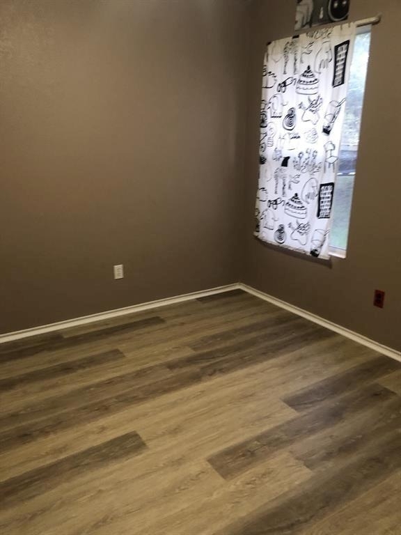 211 Woodley Rd - Photo 3