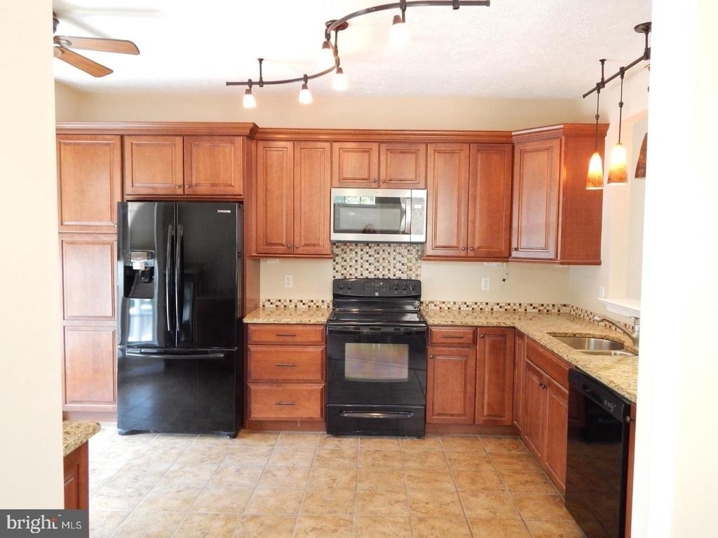 862 N Waterford Lane - Photo 10