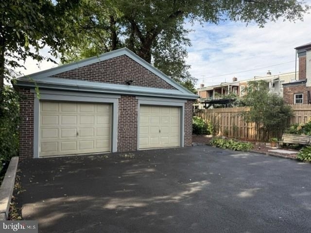 1402 W 8th - Photo 11