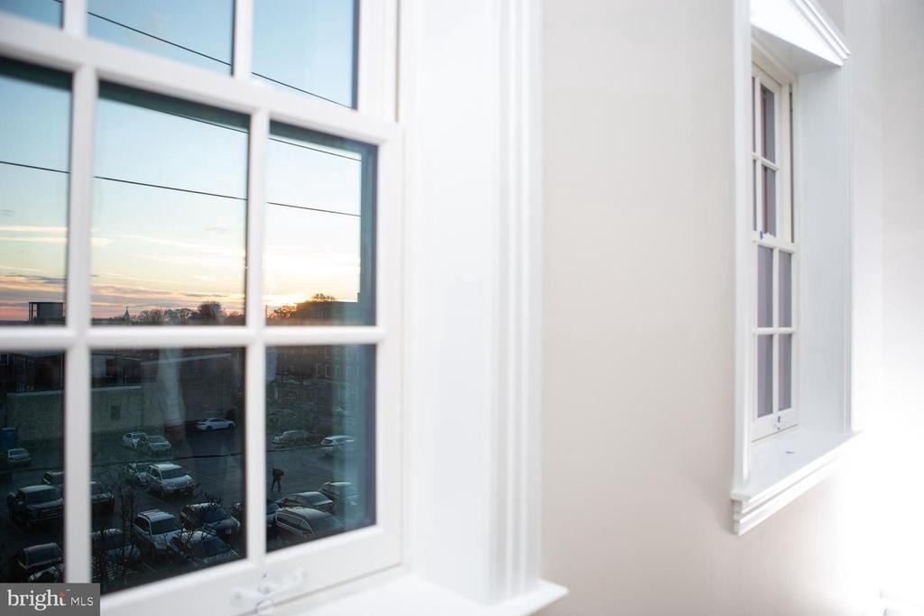216 W 9th Street - Photo 13