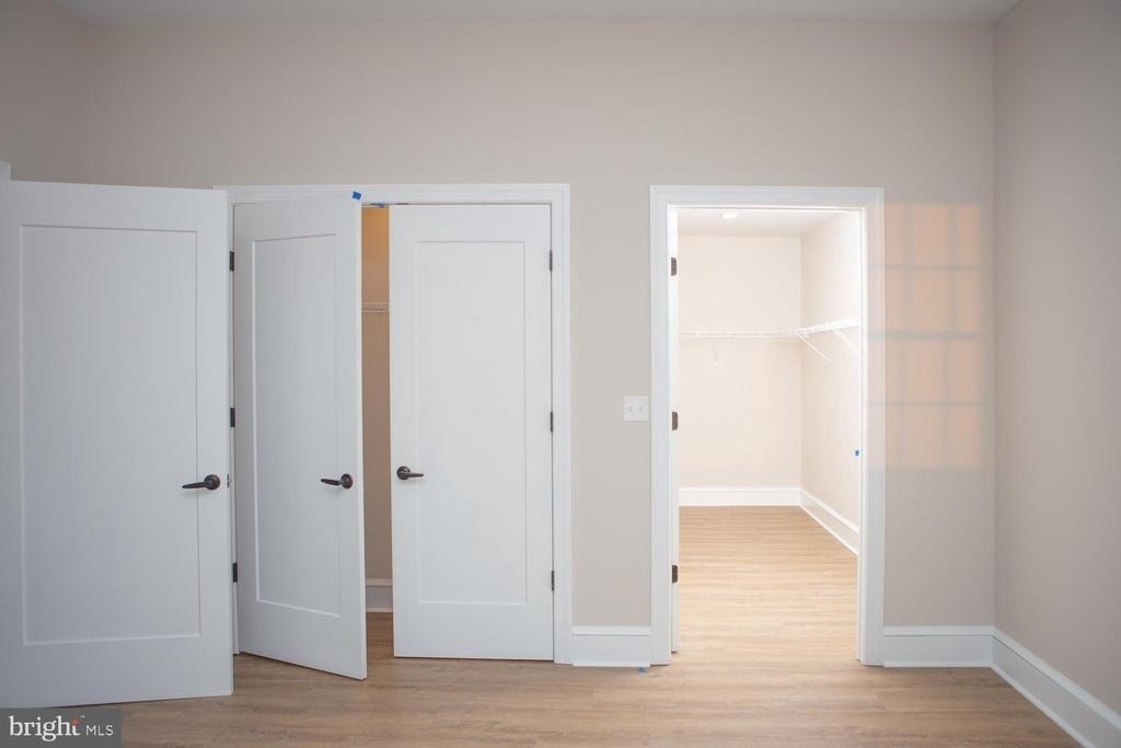 216 W 9th Street - Photo 4