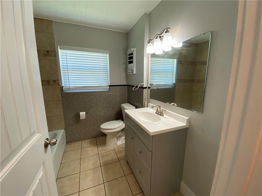 102 E Live Oak St - Photo 7