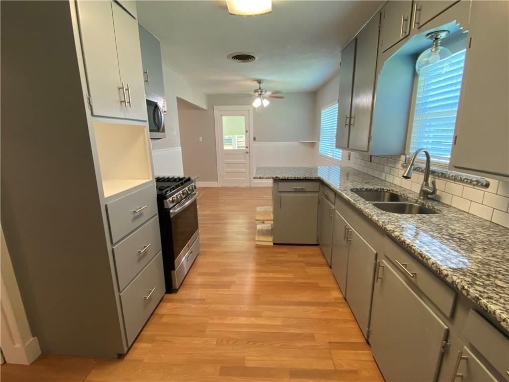 102 E Live Oak St - Photo 3