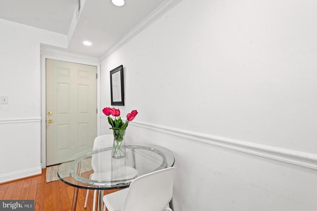 1125 12th Street Nw - Photo 8