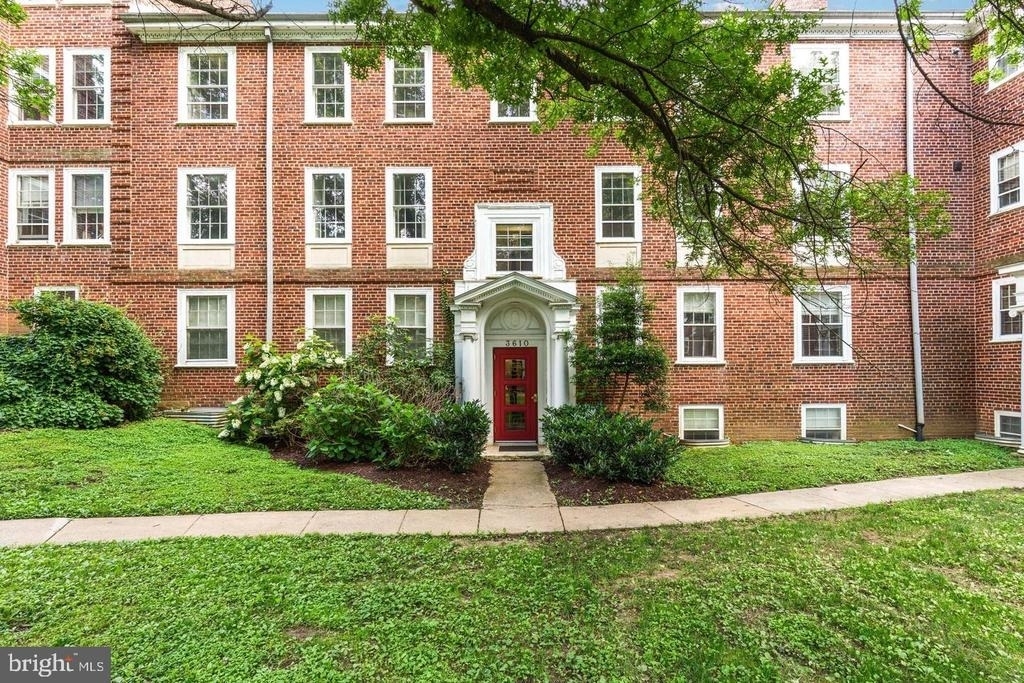 3610 39th Street Nw - Photo 0