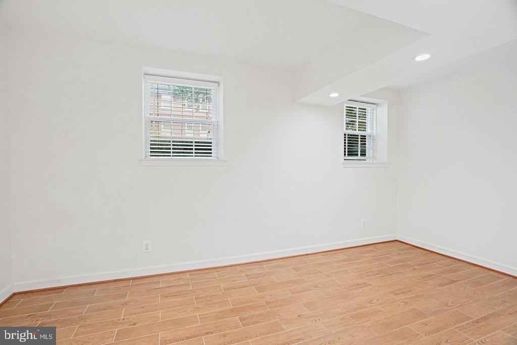 3610 39th Street Nw - Photo 23