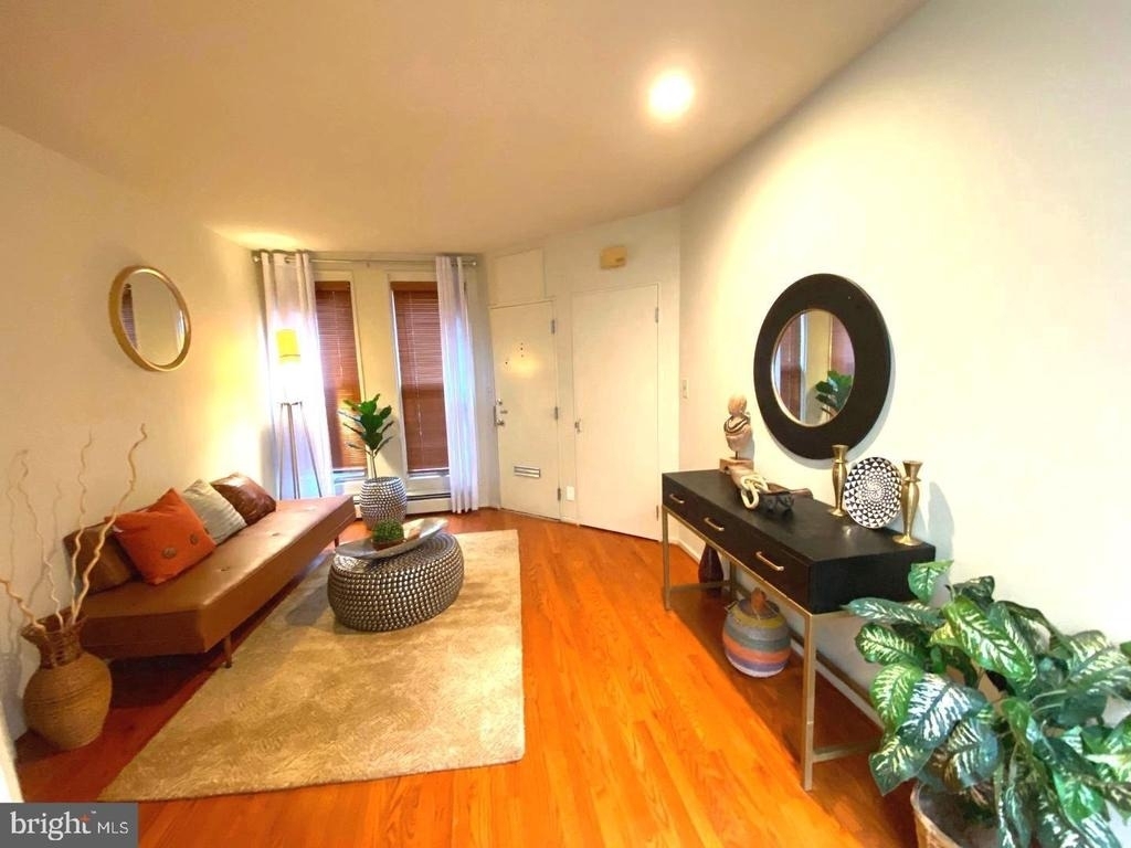 2415 I Street Nw - Photo 25