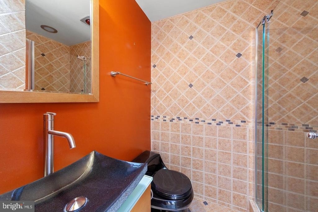 2415 I Street Nw - Photo 26