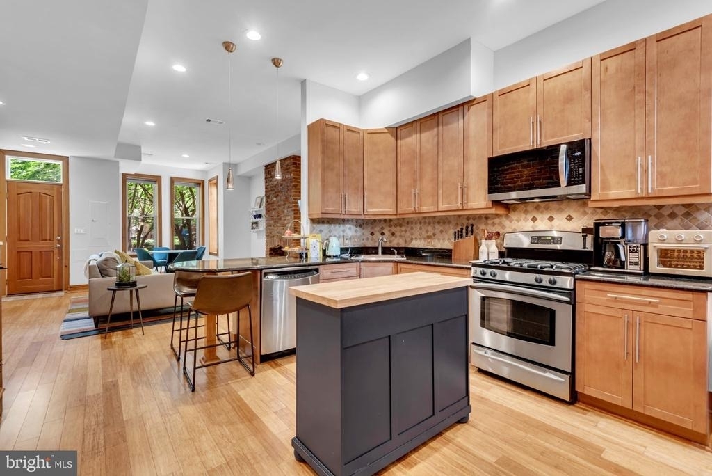1810 6th Street Nw - Photo 13