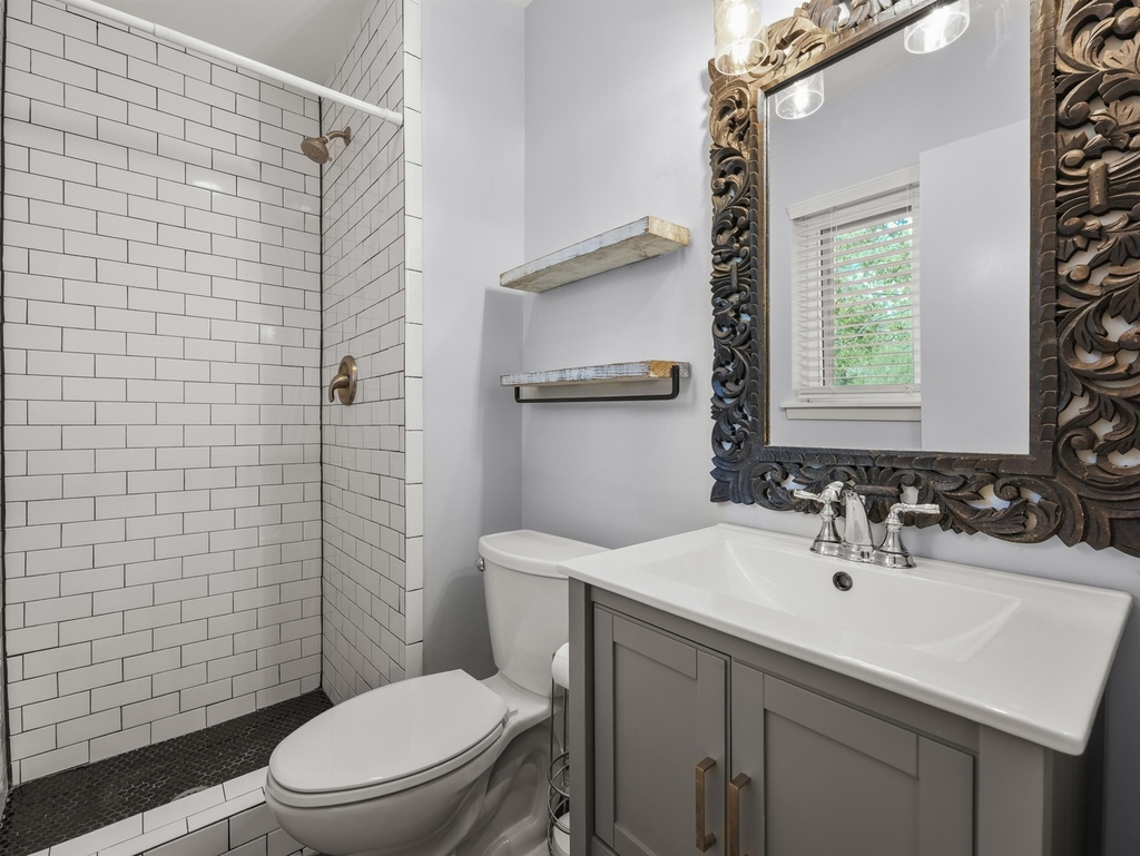 8010 Camden Dr - Photo 17