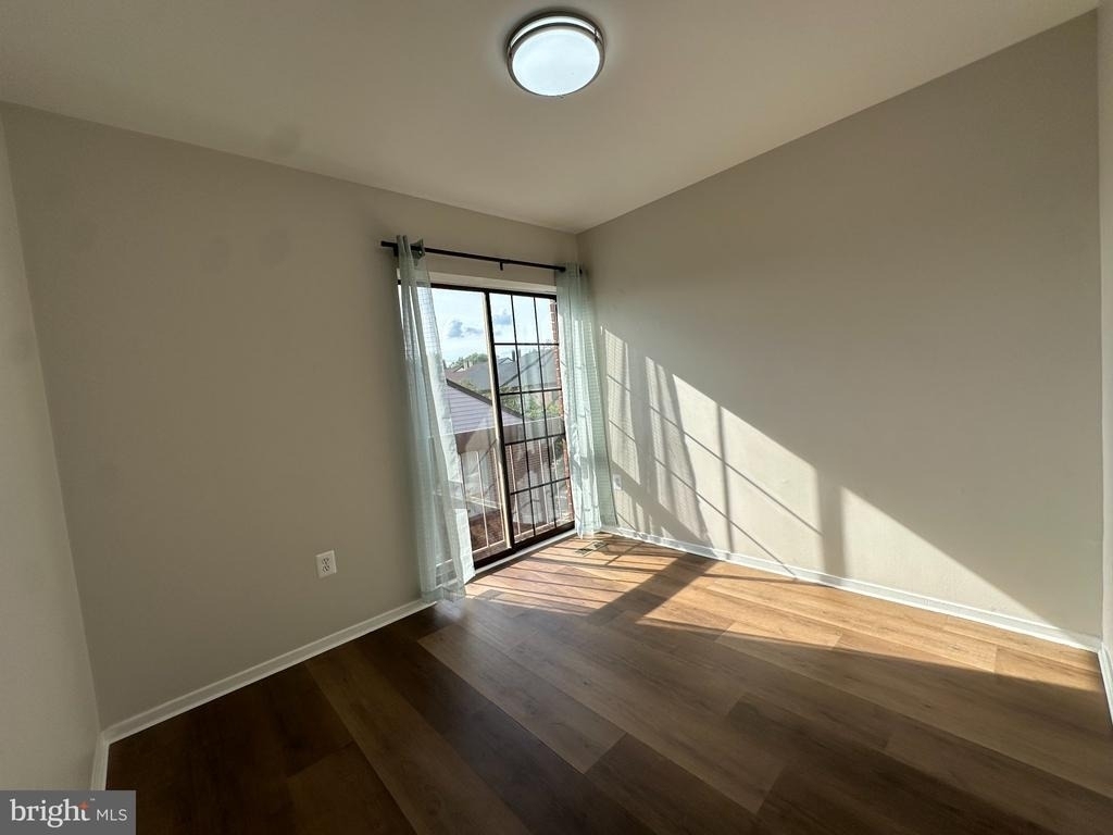 1818 Bryant Street Ne - Photo 8