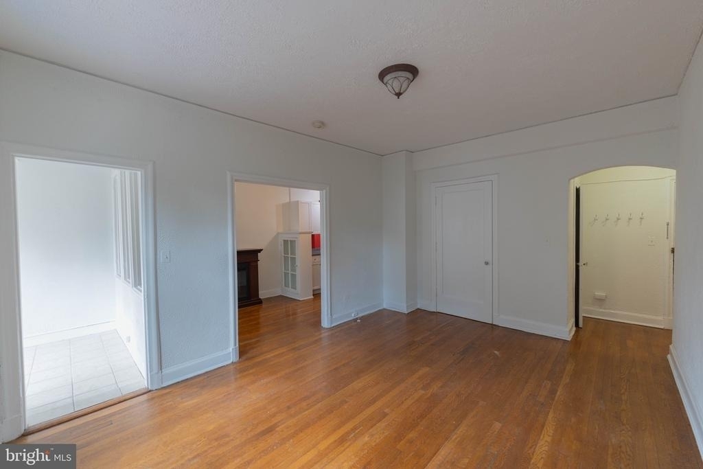 2032 Belmont Road Nw - Photo 11