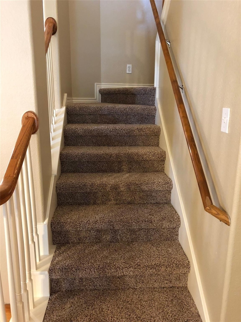 504 W North Loop Blvd - Photo 12