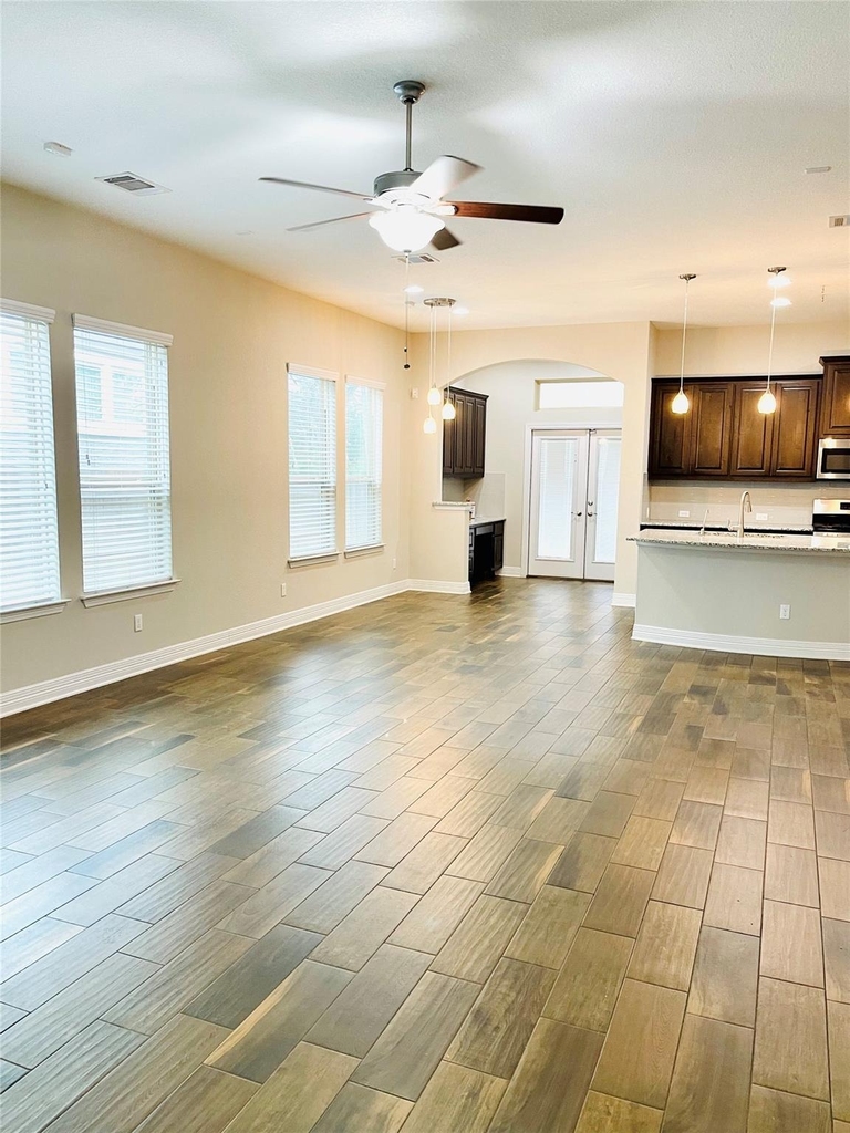 542 Bonnet Blvd - Photo 3