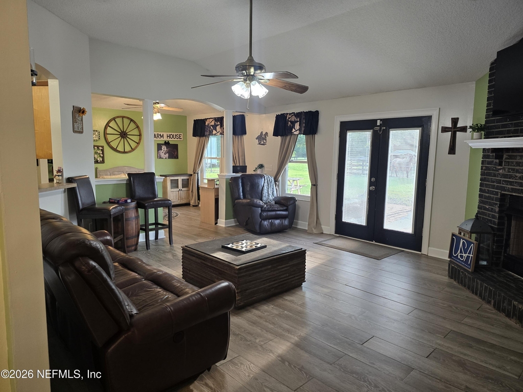 906 County Road 217 - Photo 4