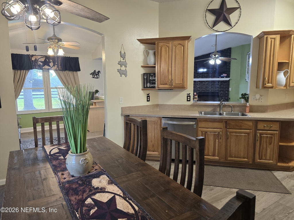 906 County Road 217 - Photo 6