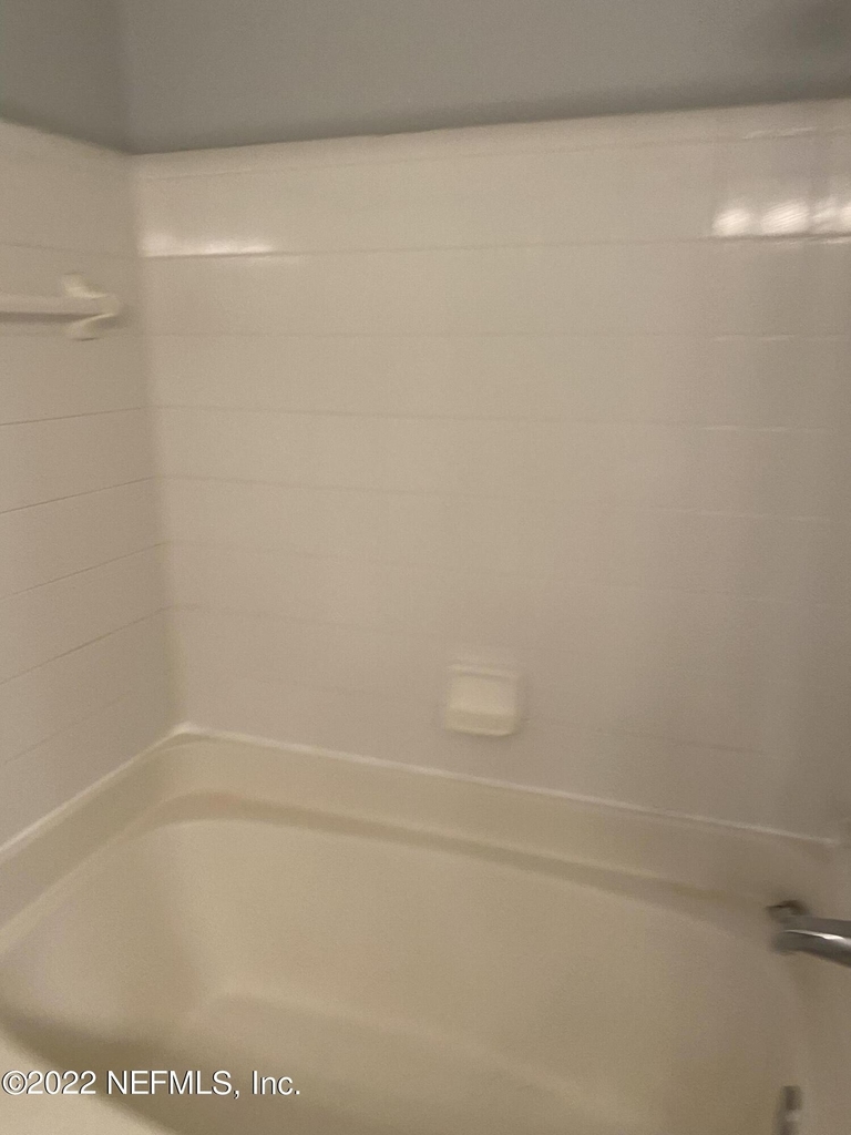 7800 Point Meadows Drive - Photo 18