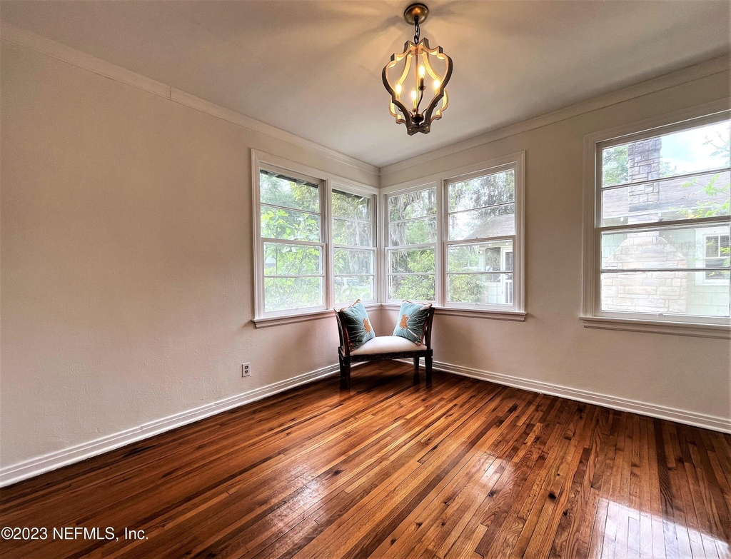 4233 Colonial Avenue - Photo 27