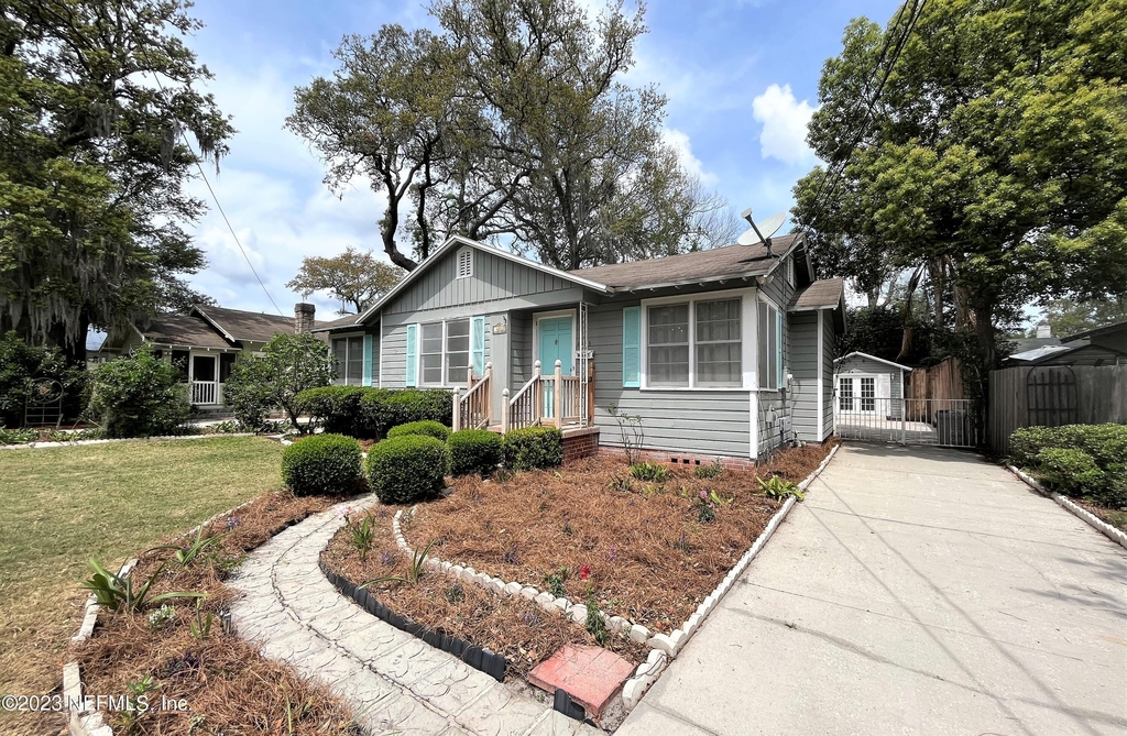 4233 Colonial Avenue - Photo 4