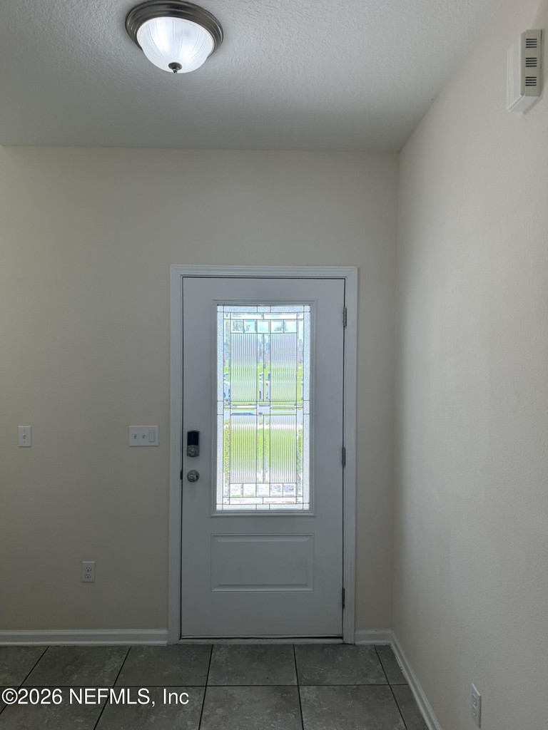 742 Northside Drive S - Photo 4