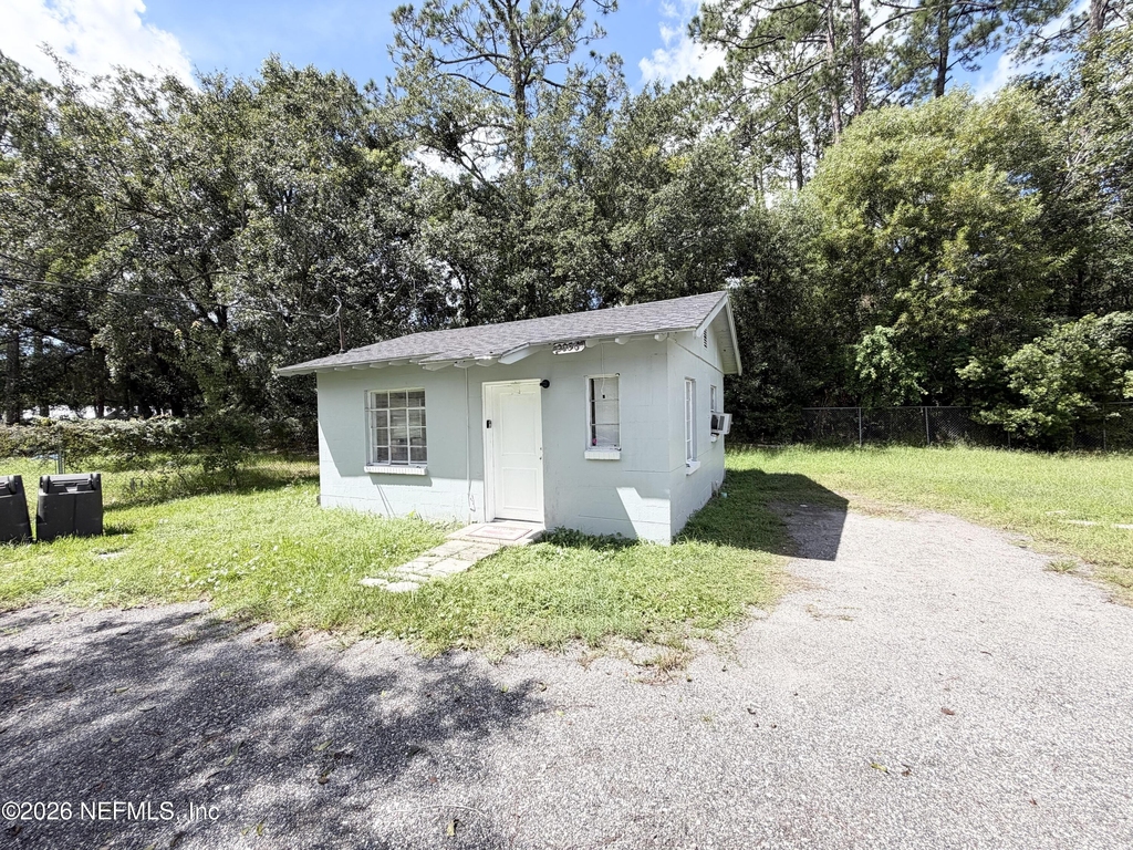 2056 Navaho Avenue - Photo 0