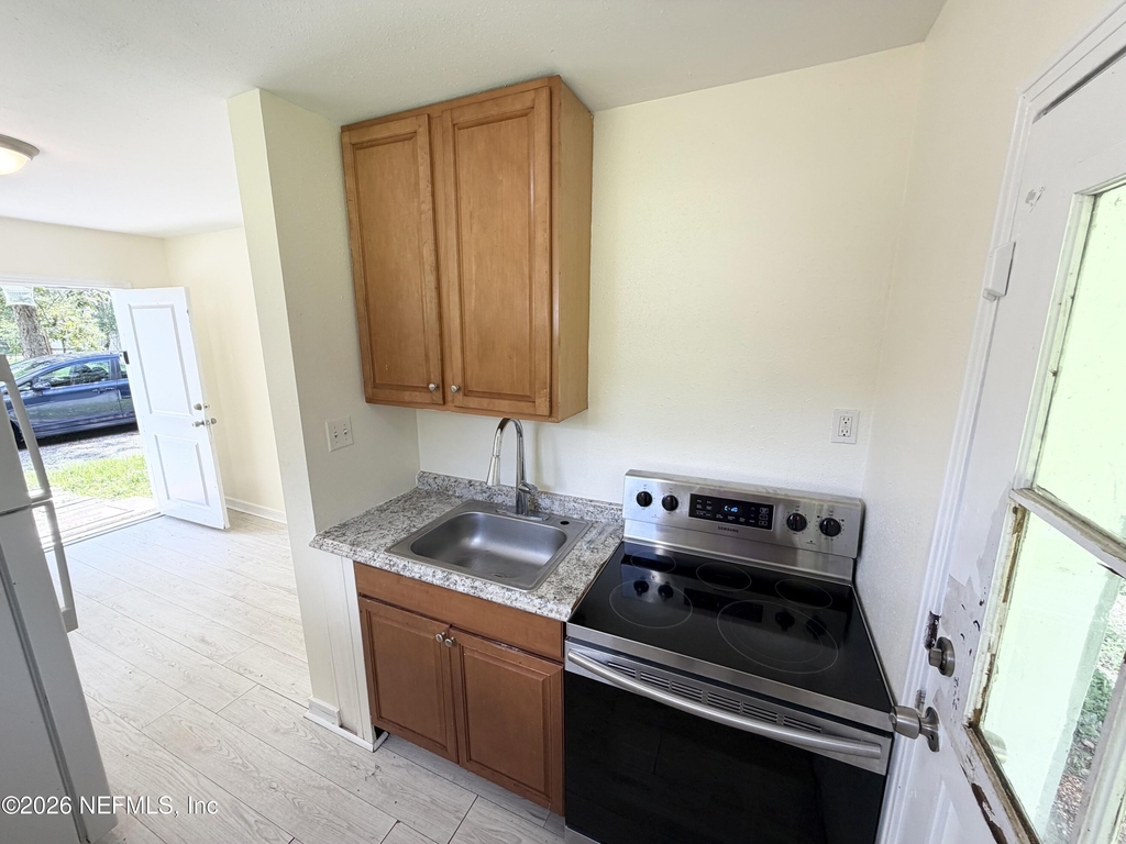 2056 Navaho Avenue - Photo 2