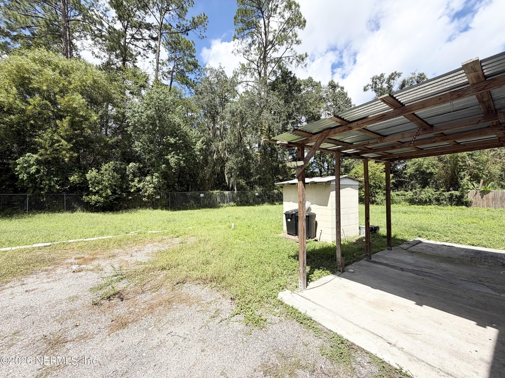 2052 Navaho Avenue - Photo 13
