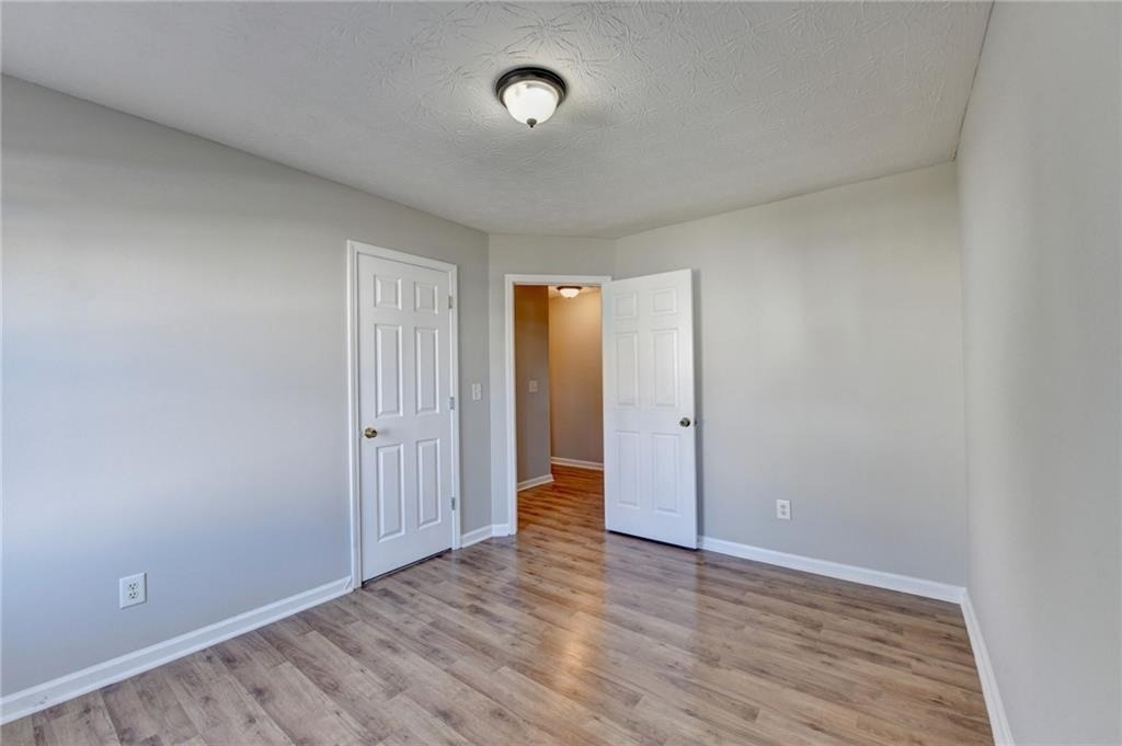 240 Springbottom Court - Photo 33